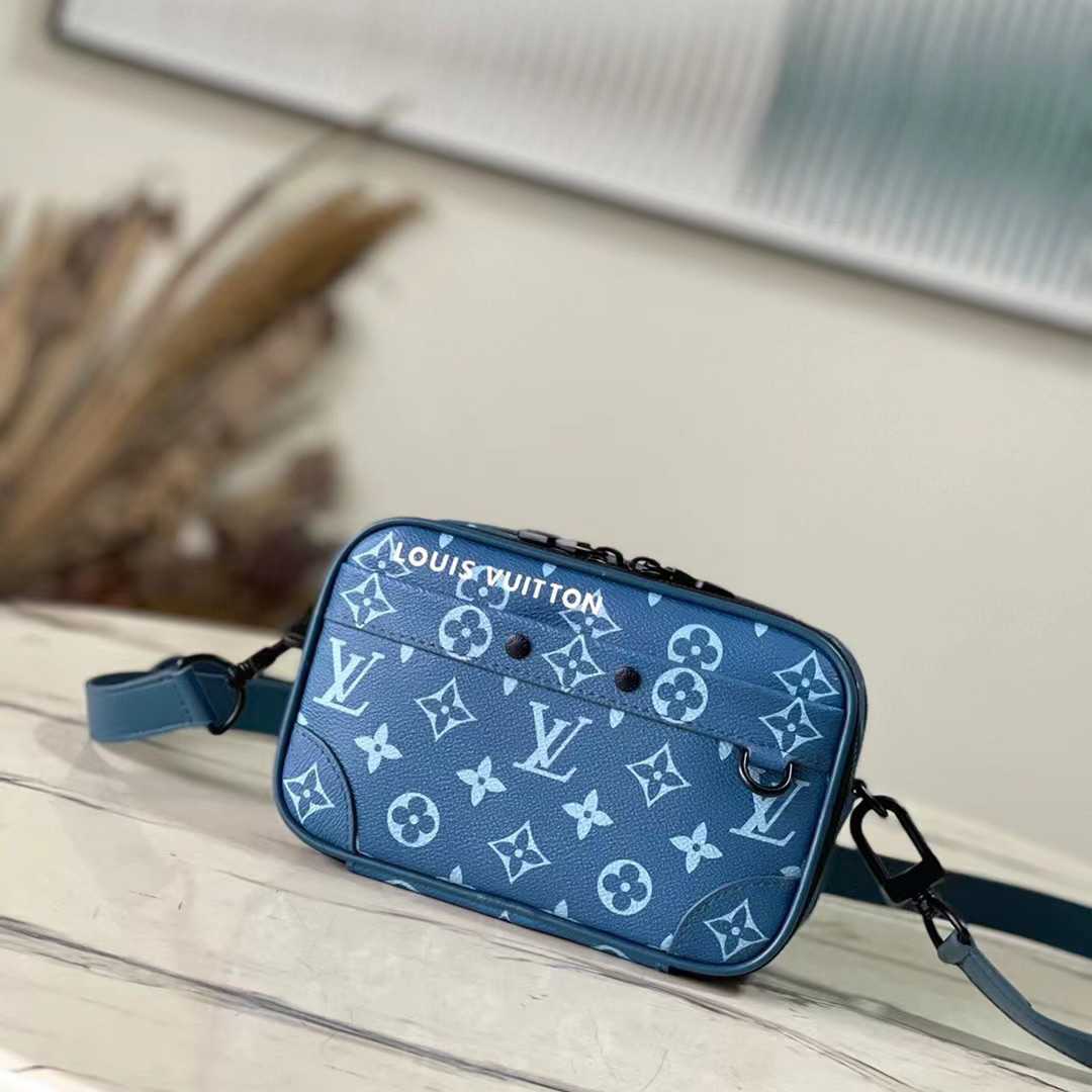 Louis Vuitton Alpha Wearable Wallet   M82801 - PerfectKickZ