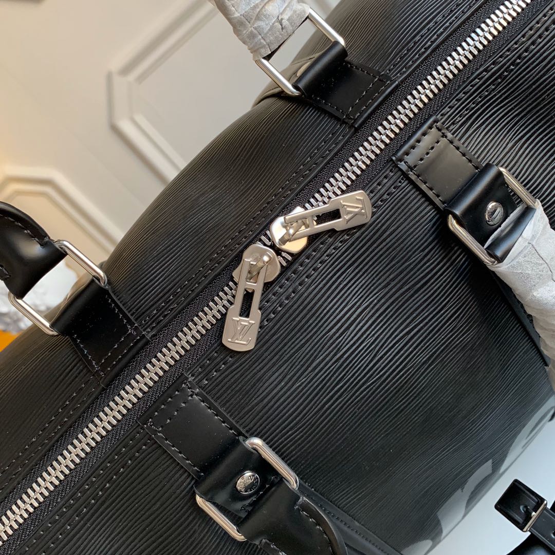 Louis Vuitton x Supreme Keepall  Bandouliere 45 Travel Bag - PerfectKickZ