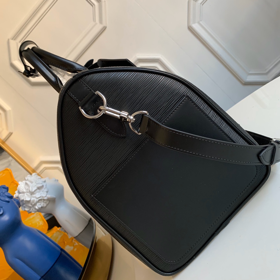 Louis Vuitton x Supreme Keepall  Bandouliere 45 Travel Bag - PerfectKickZ