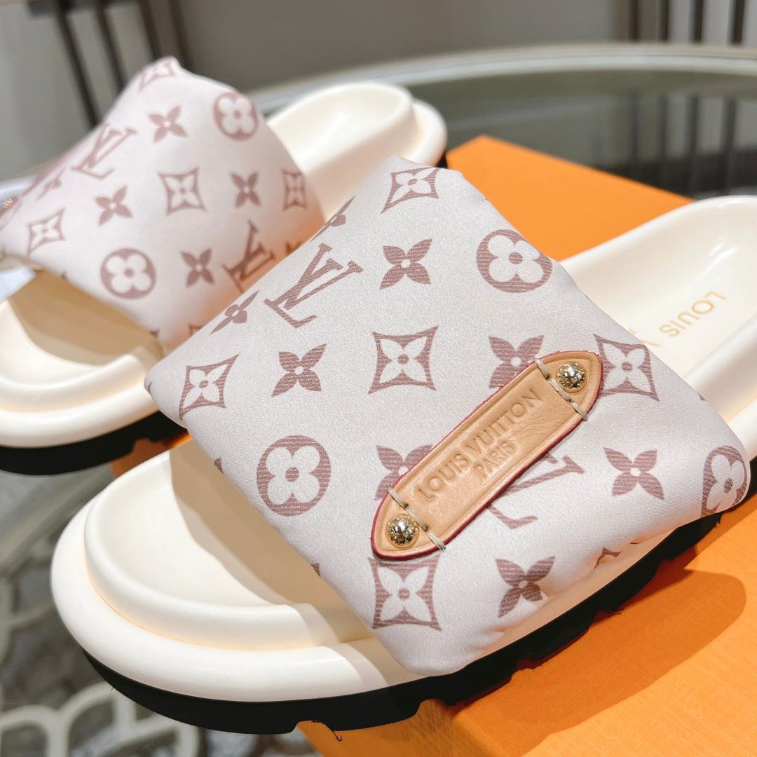 Louis Vuitton Pool Pillow Flat Comfort Mule     1ACJZE - PerfectKickZ
