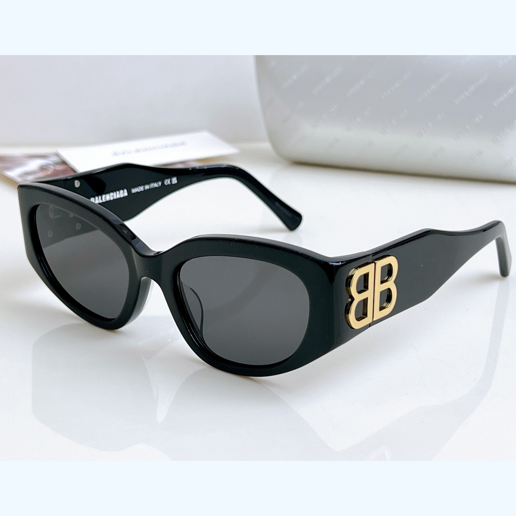 Balenciaga Bossy Round AF Sunglasses In Black - PerfectKickZ