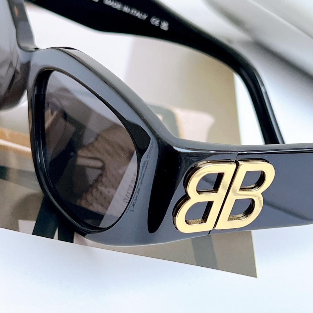 Balenciaga Bossy Round AF Sunglasses In Black - PerfectKickZ