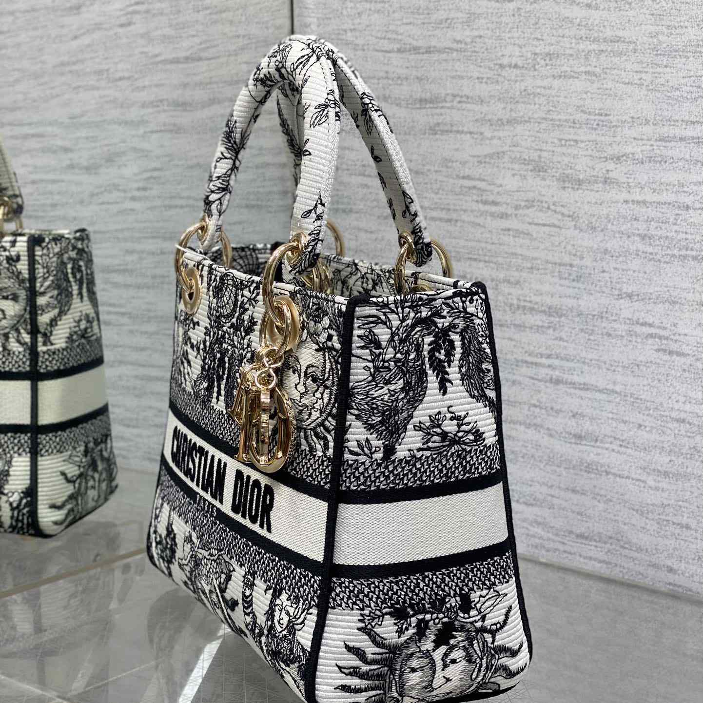 Dior Medium Lady D-Lite Bag - PerfectKickZ
