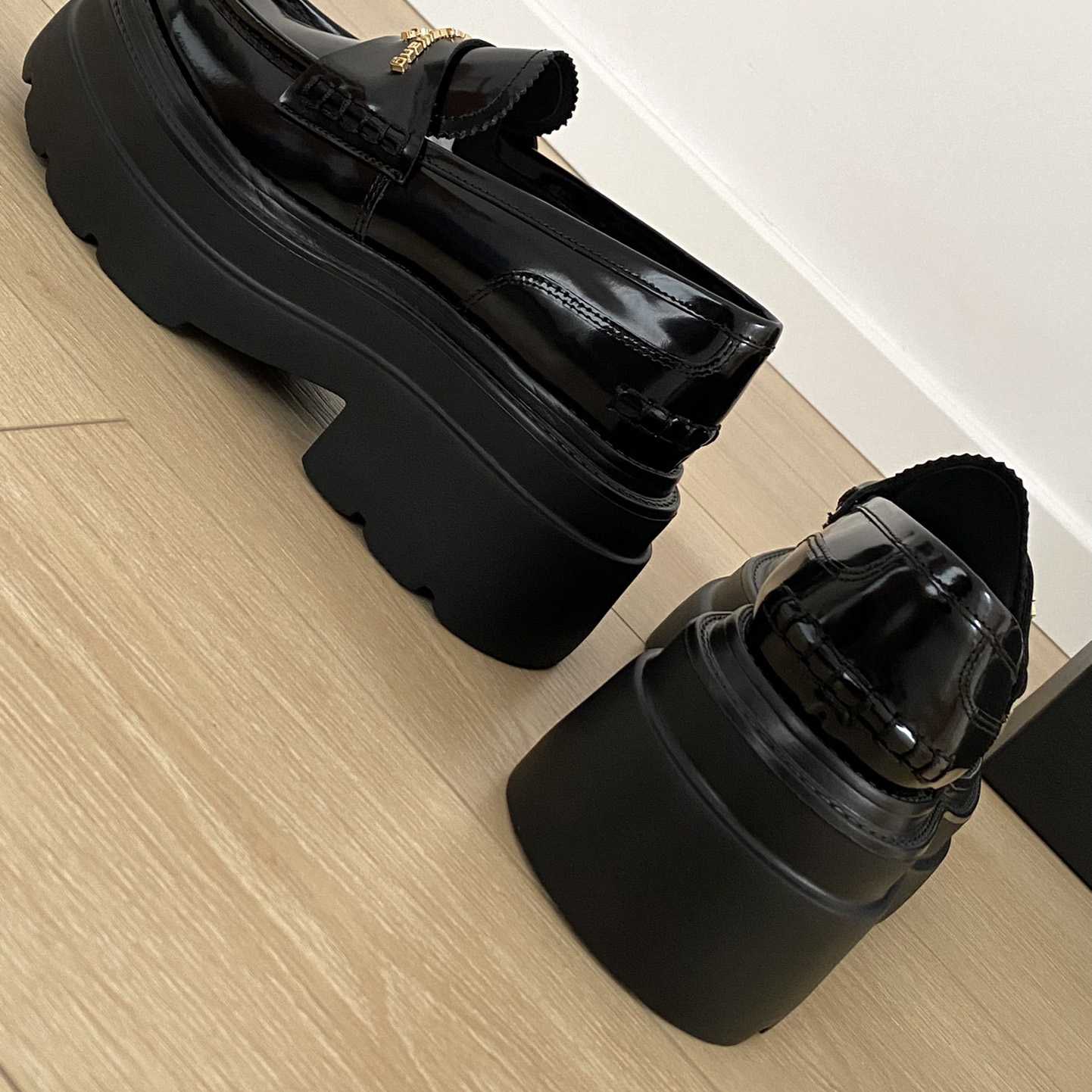 Alexander Wang Carter Platform Loafer In Leather - PerfectKickZ
