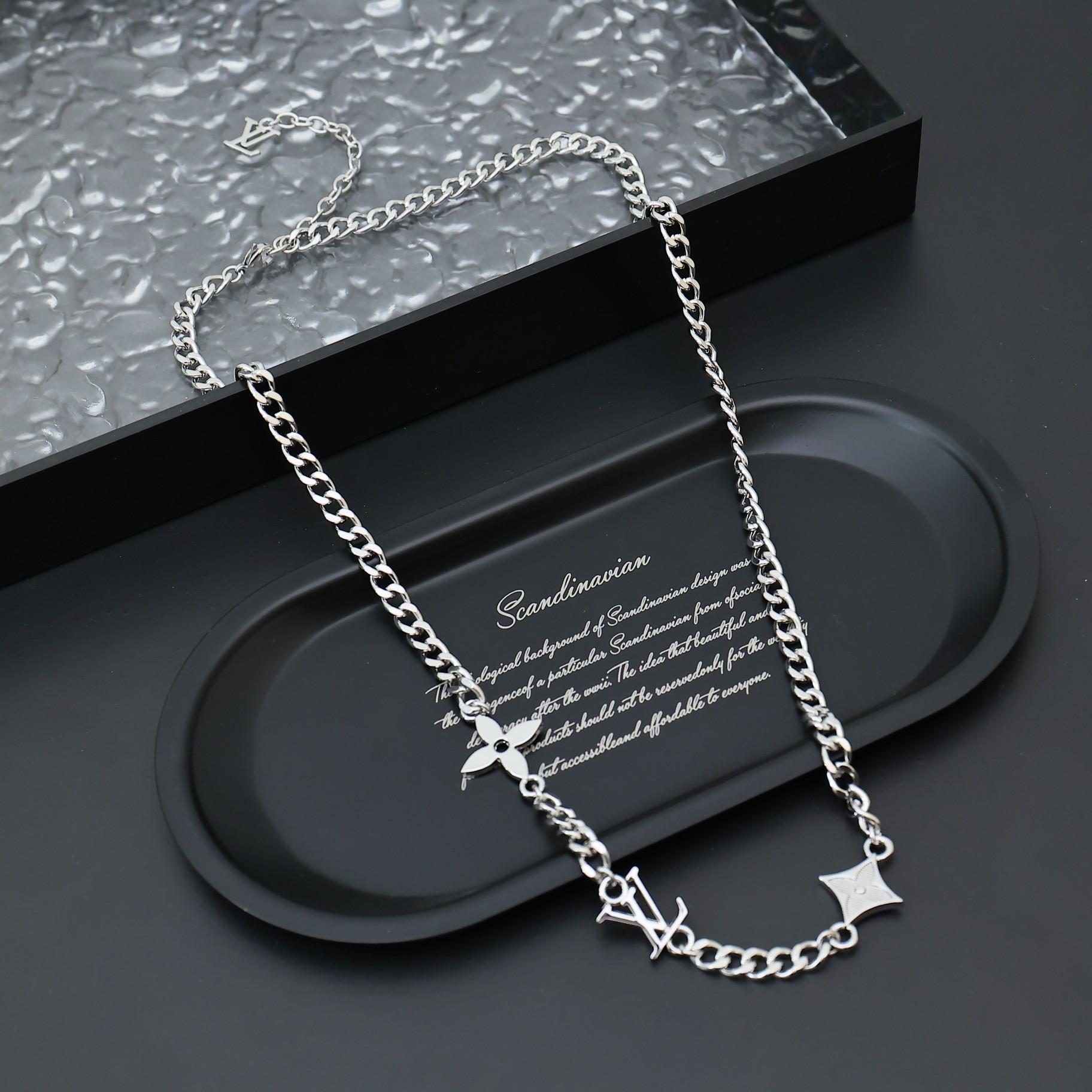 Louis Vuitton MNG Row Necklace   M01490 - PerfectKickZ