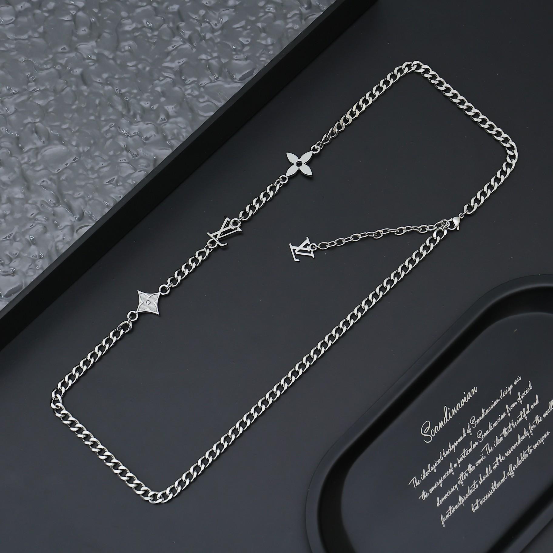 Louis Vuitton MNG Row Necklace   M01490 - PerfectKickZ