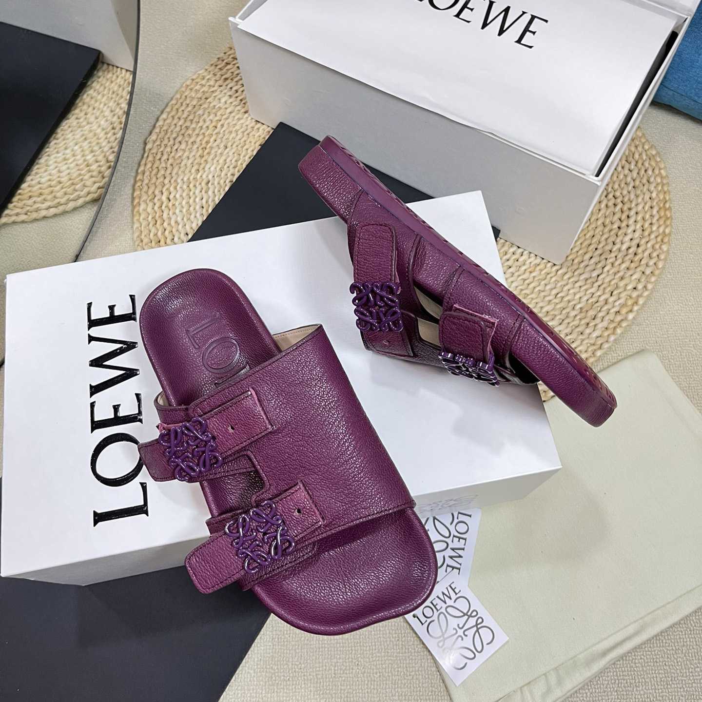 Loewe Ease slide In Goatskin - PerfectKickZ