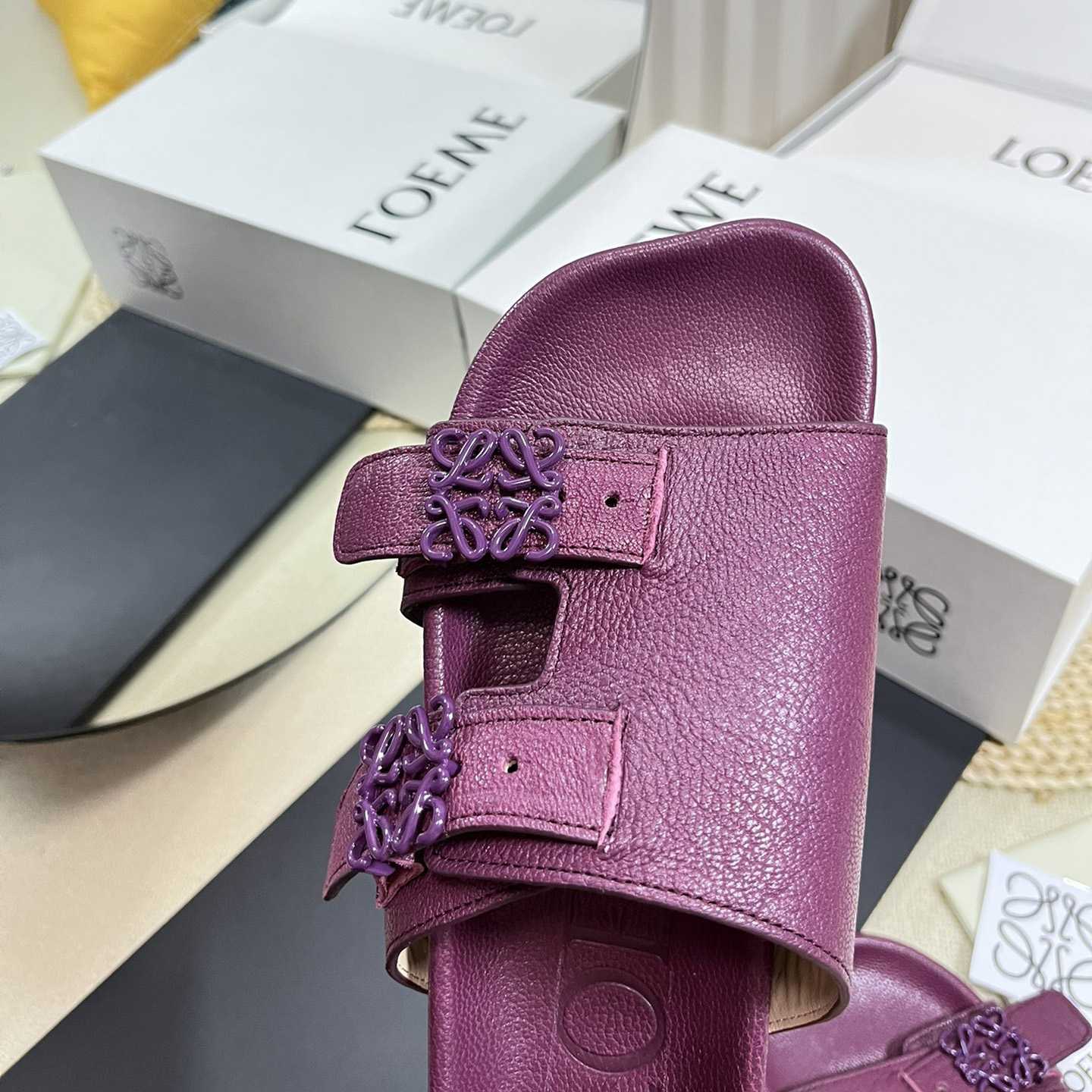Loewe Ease slide In Goatskin - PerfectKickZ