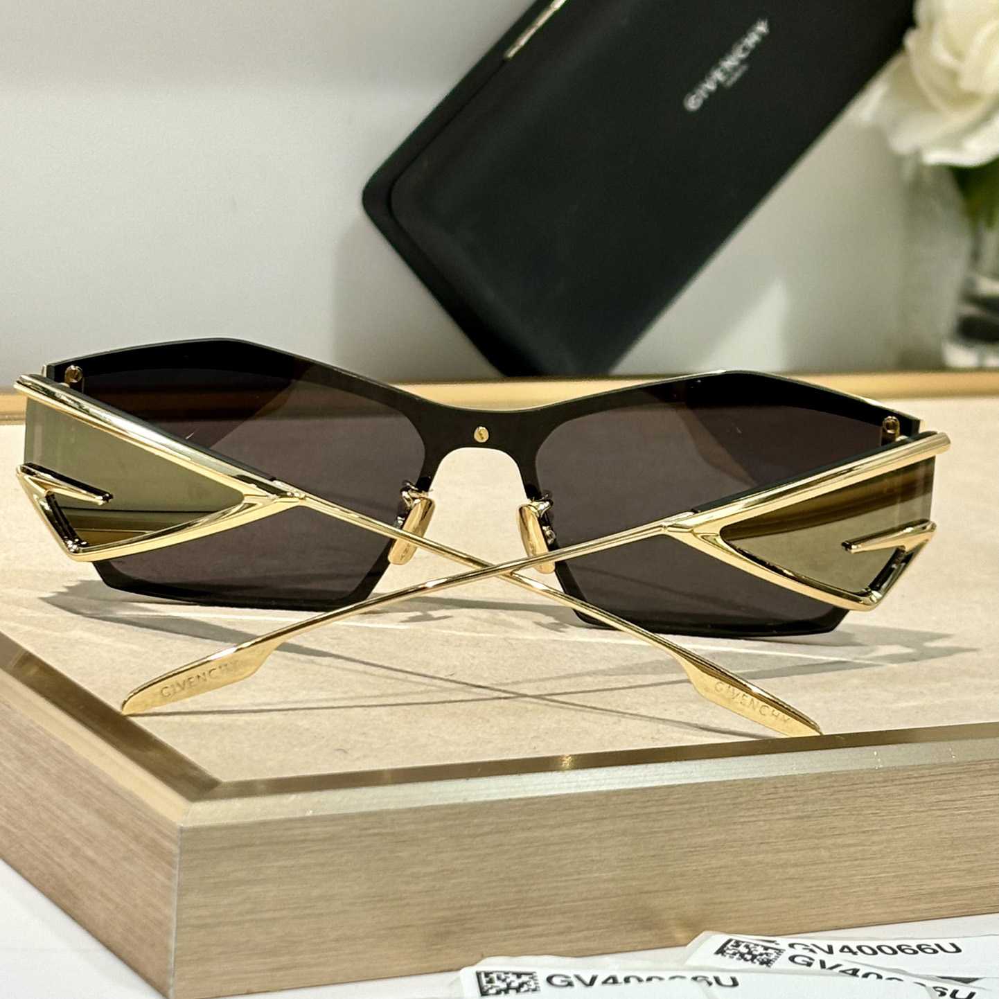 Givenchy Giv Cut Unisex Sunglasses In Metal   GV40066 - PerfectKickZ