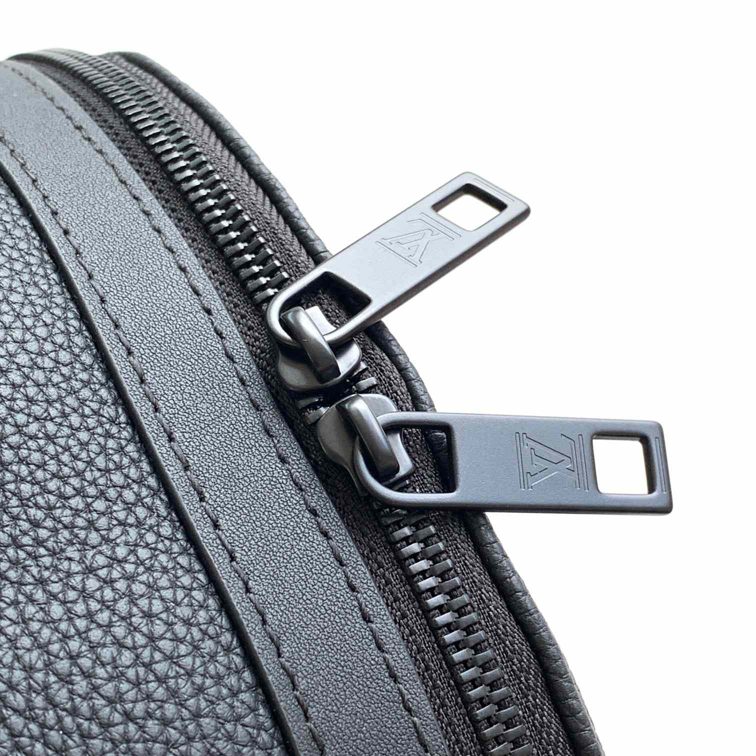 Louis Vuitton Takeoff Backpack    M57079 - PerfectKickZ