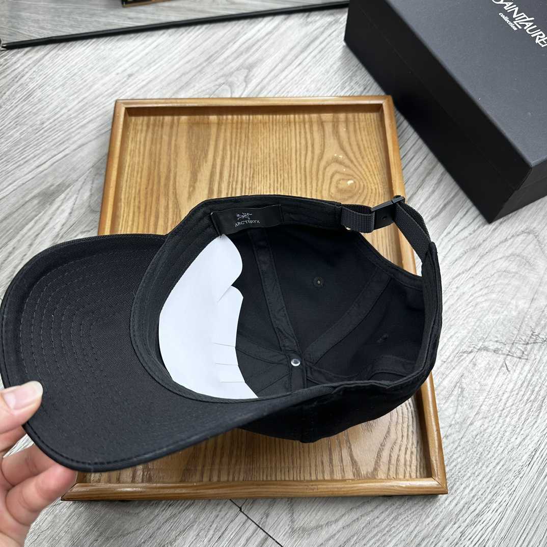 Arc’teryx Cap - PerfectKickZ