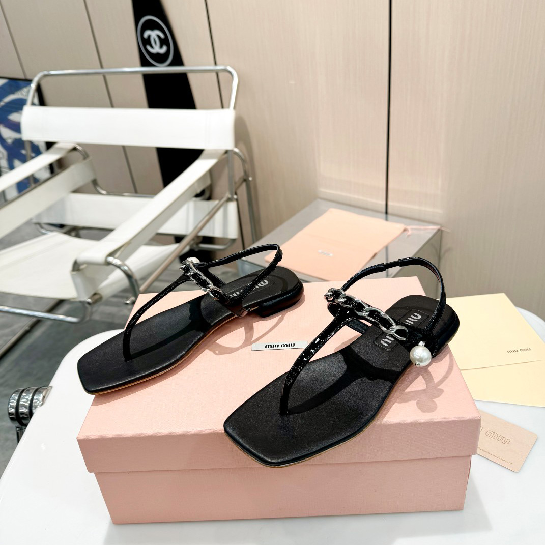 Miu Miu Patent Leather Thong Sandals - PerfectKickZ