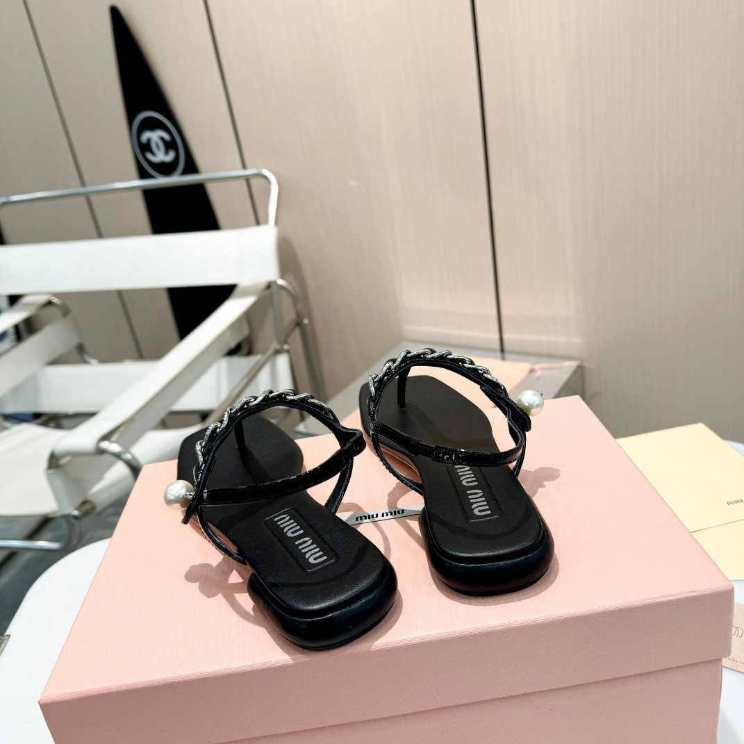 Miu Miu Patent Leather Thong Sandals - PerfectKickZ