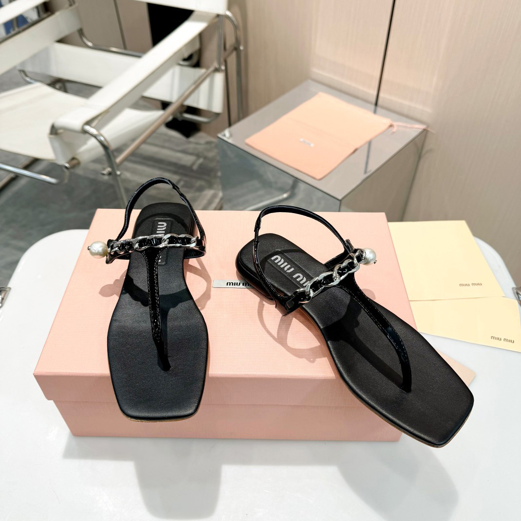 Miu Miu Patent Leather Thong Sandals - PerfectKickZ