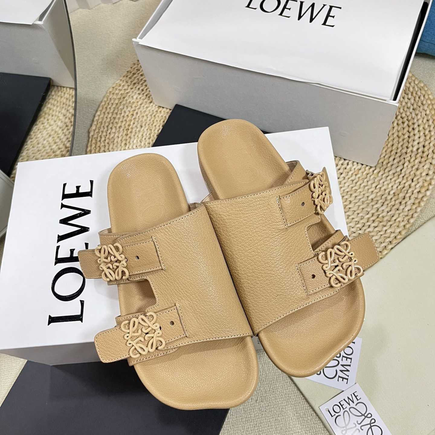 Loewe Ease slide In Goatskin - PerfectKickZ