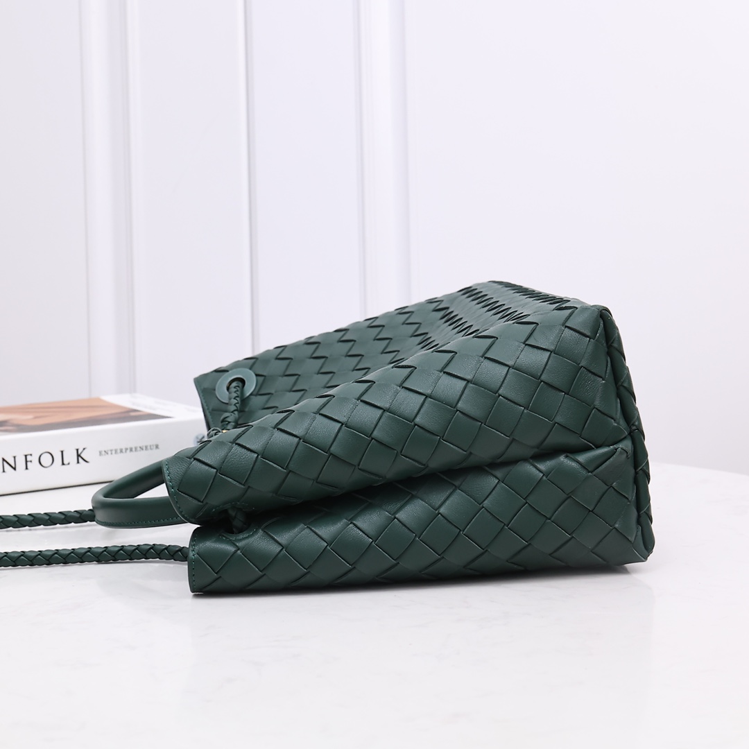 Bottega Veneta Medium Andiamo  32*24*12CM - PerfectKickZ