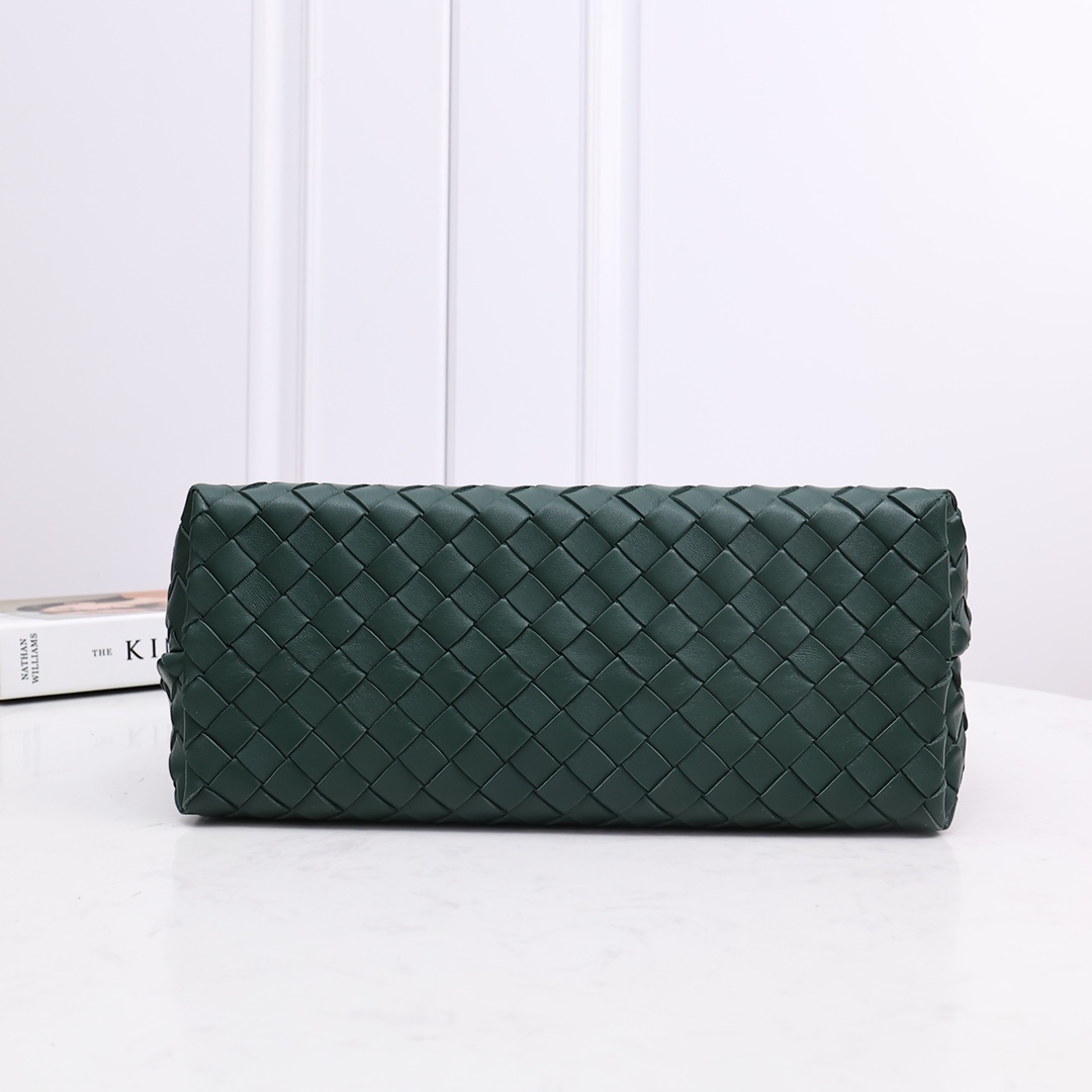 Bottega Veneta Medium Andiamo  32*24*12CM - PerfectKickZ