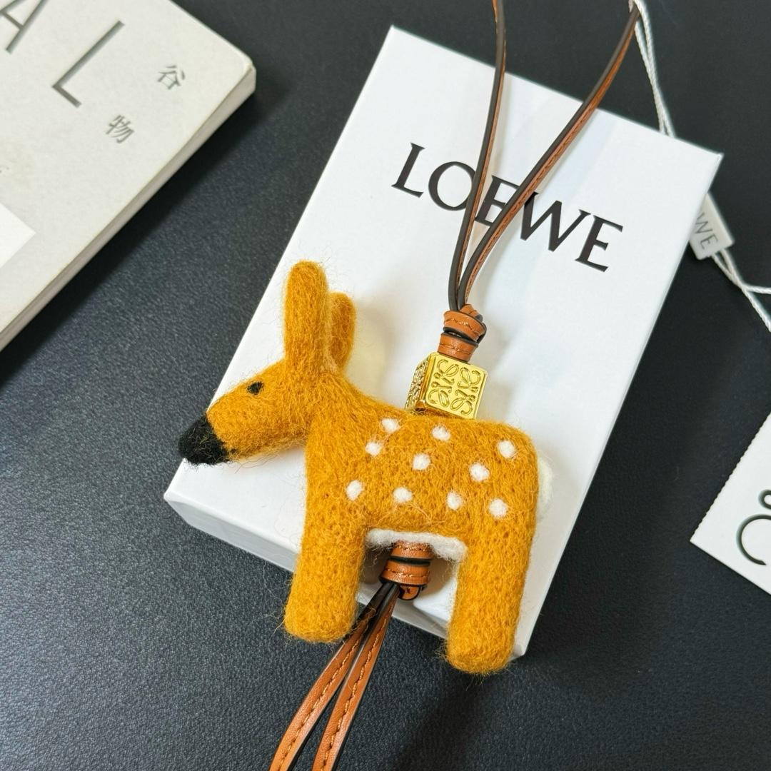 Loewe Deer Charm In Felt And Calfskin - PerfectKickZ