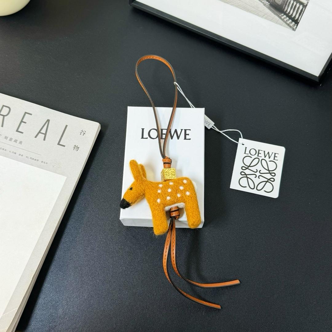 Loewe Deer Charm In Felt And Calfskin - PerfectKickZ