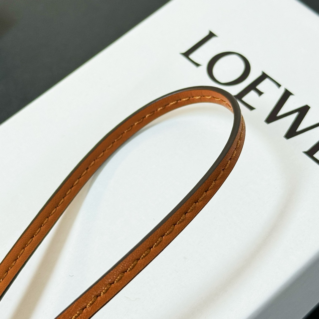 Loewe Deer Charm In Felt And Calfskin - PerfectKickZ
