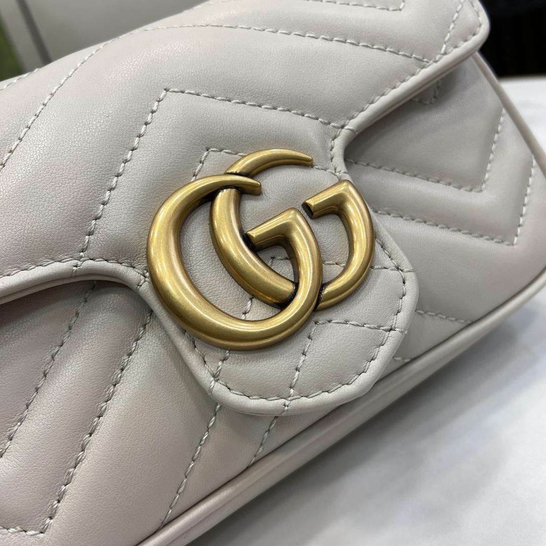 Gucci GG Marmont Super Mini Bag - 