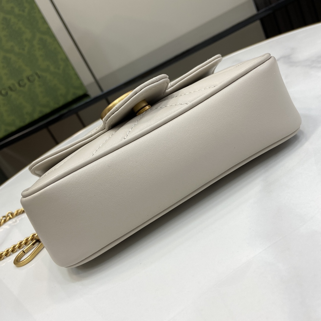 Gucci GG Marmont Super Mini Bag - 