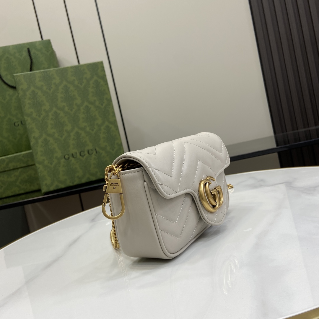 Gucci GG Marmont Super Mini Bag - 