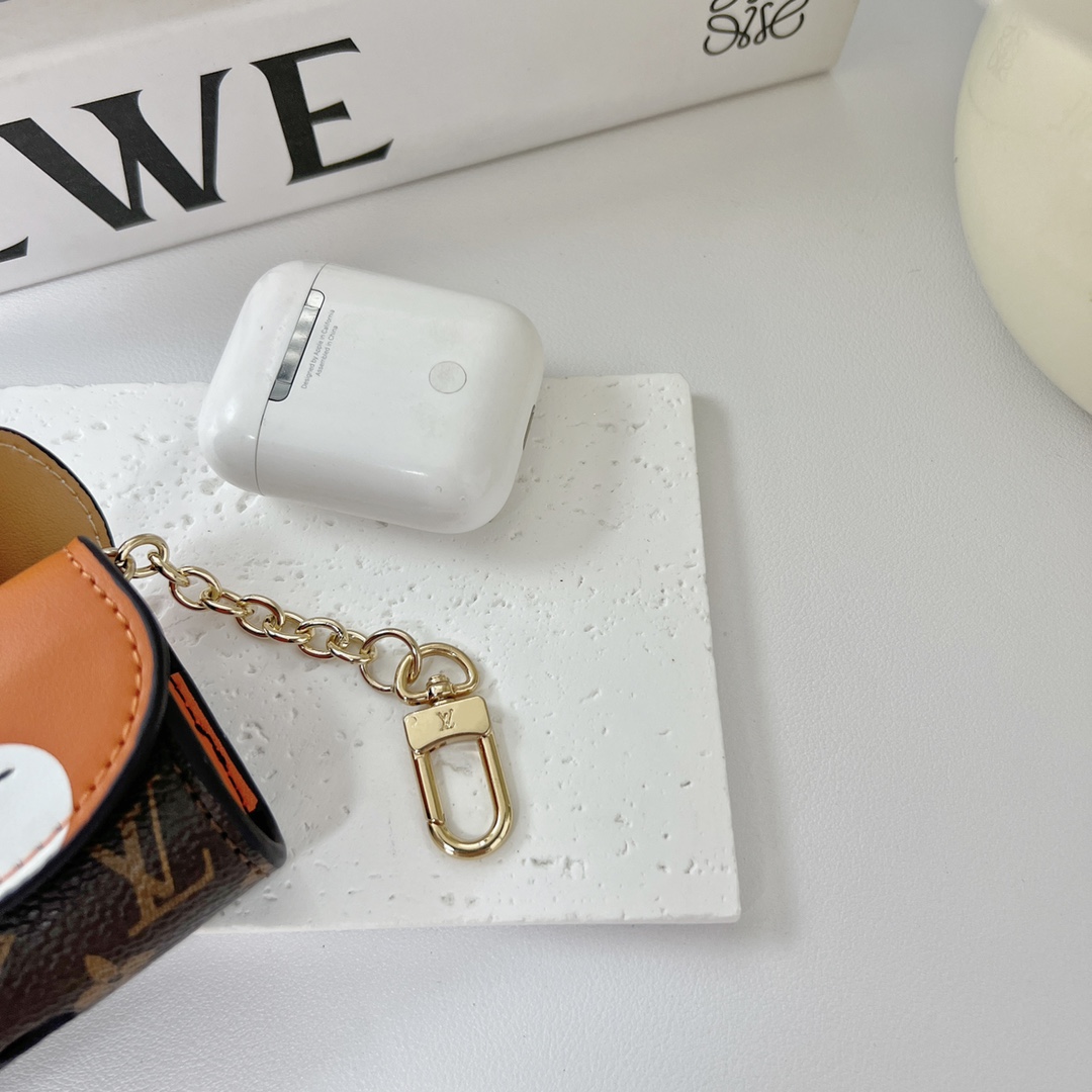 Louis Vuitton Cat Earpods Case   GI0862 - PerfectKickZ