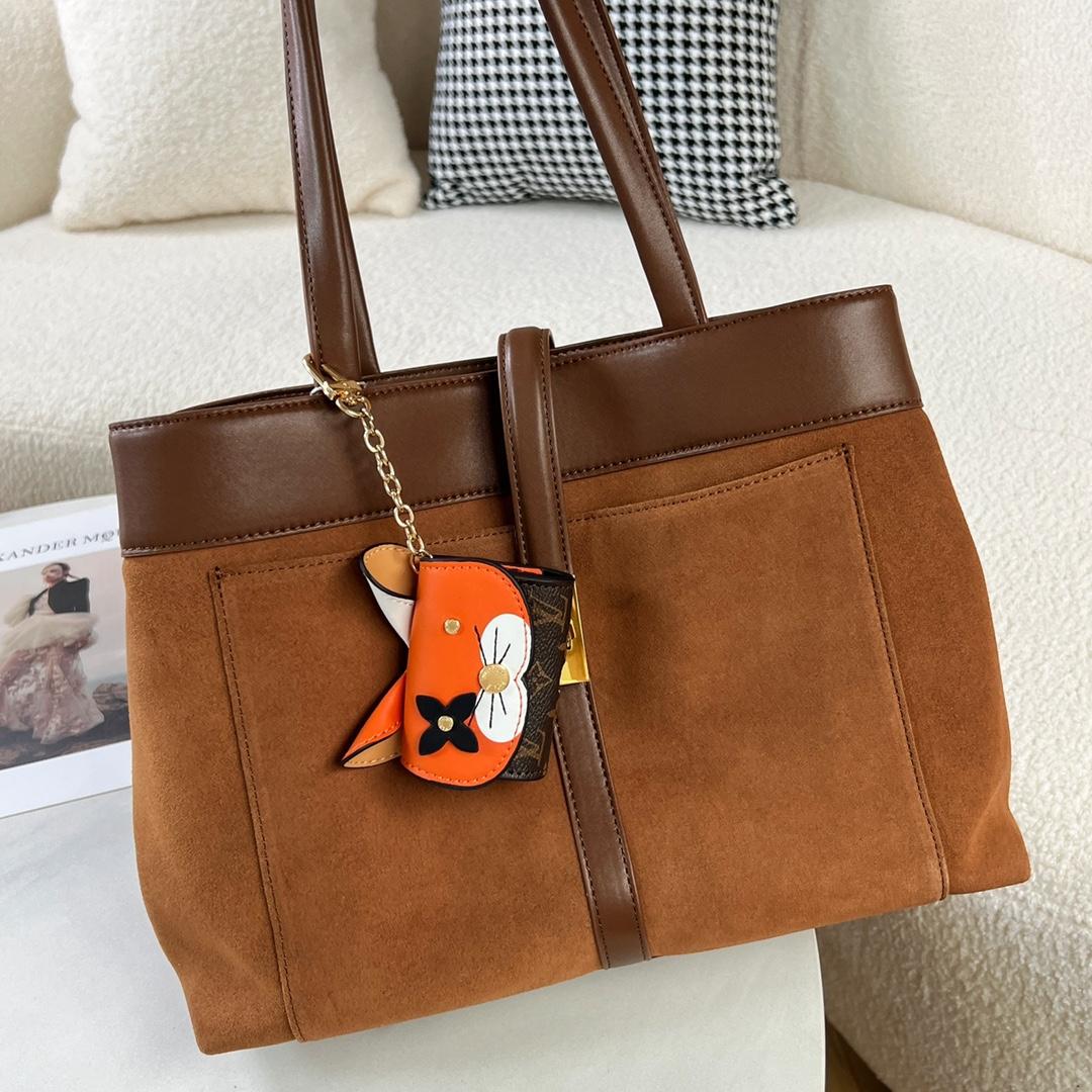 Louis Vuitton Cat Earpods Case   GI0862 - PerfectKickZ
