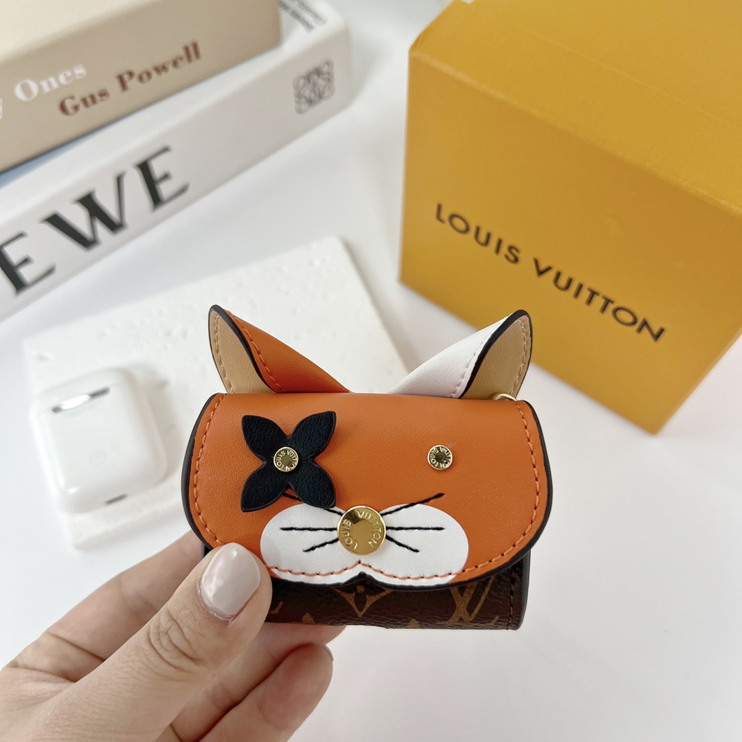 Louis Vuitton Cat Earpods Case   GI0862 - PerfectKickZ