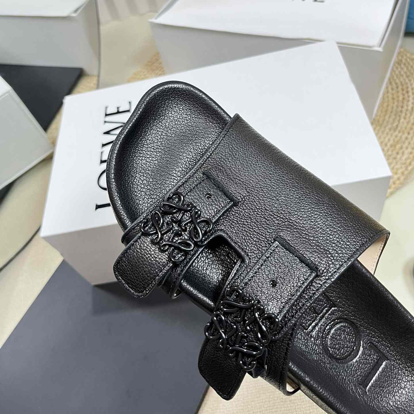Loewe Ease slide In Goatskin - PerfectKickZ