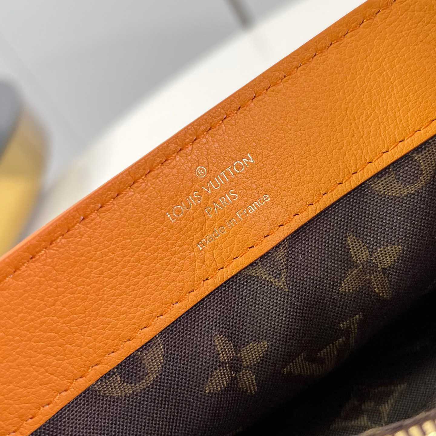 Louis Vuitton Dauphine Soft MM   M25048 - PerfectKickZ