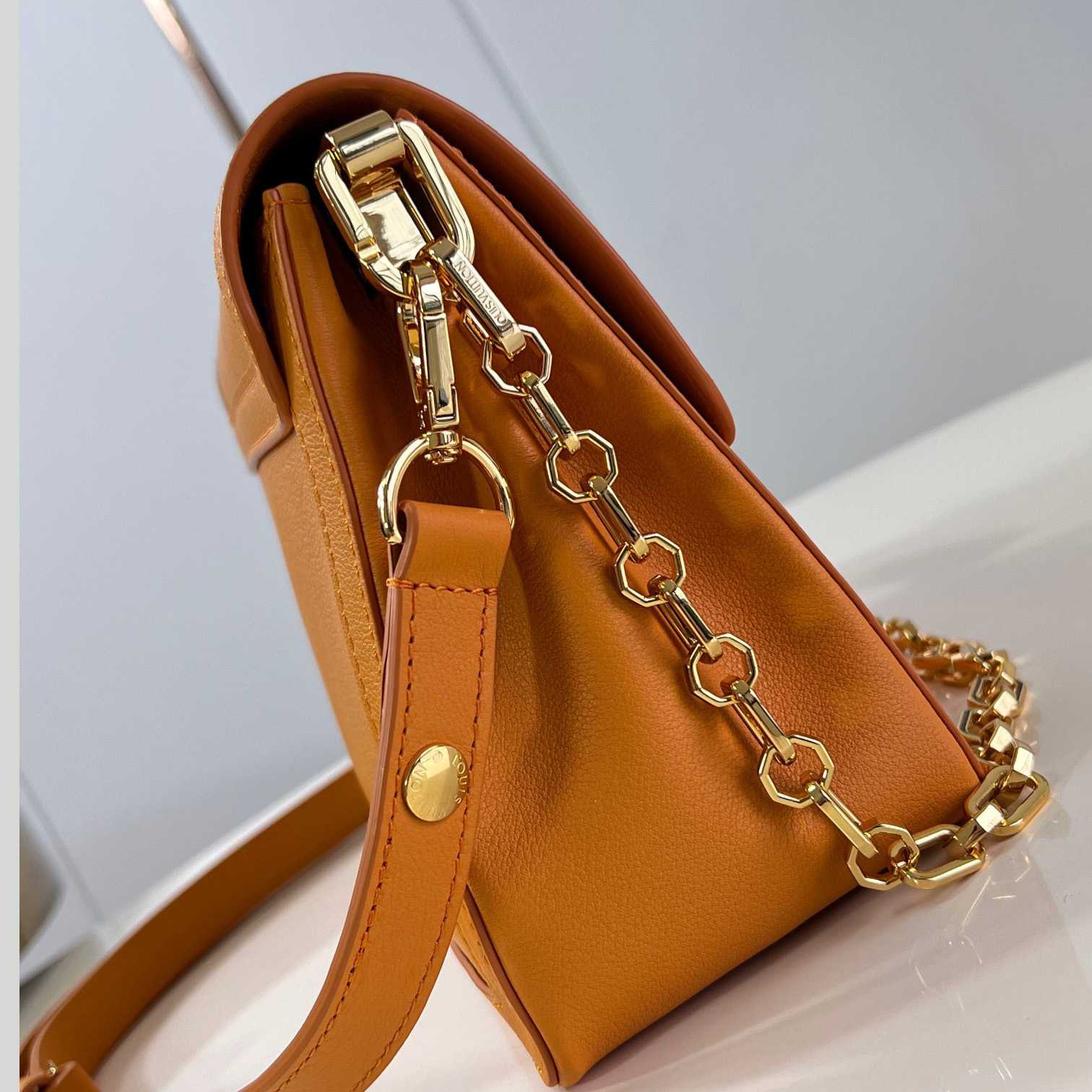 Louis Vuitton Dauphine Soft MM   M25048 - PerfectKickZ