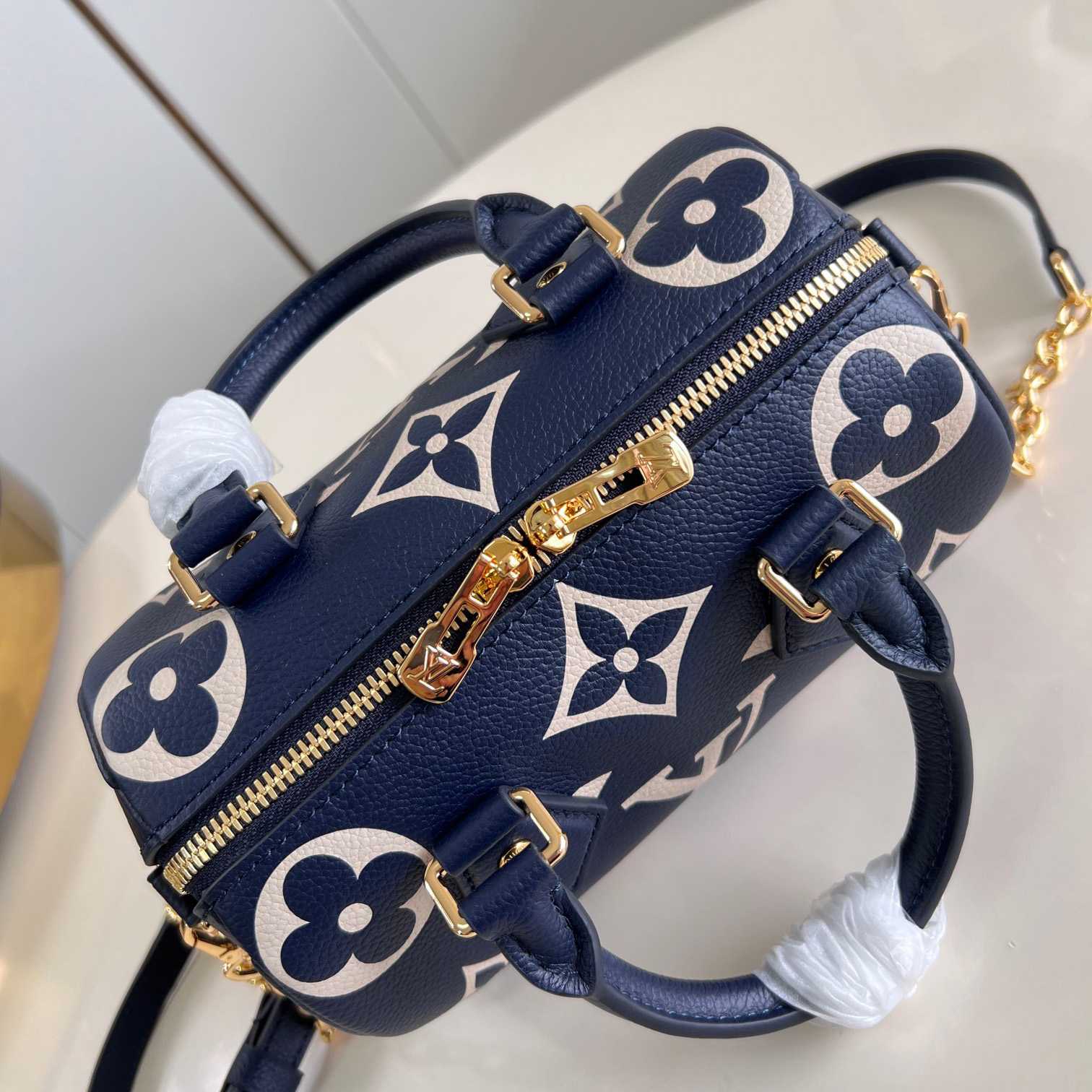 Louis Vuitton Speedy Bandouliere 20    M47048 - PerfectKickZ