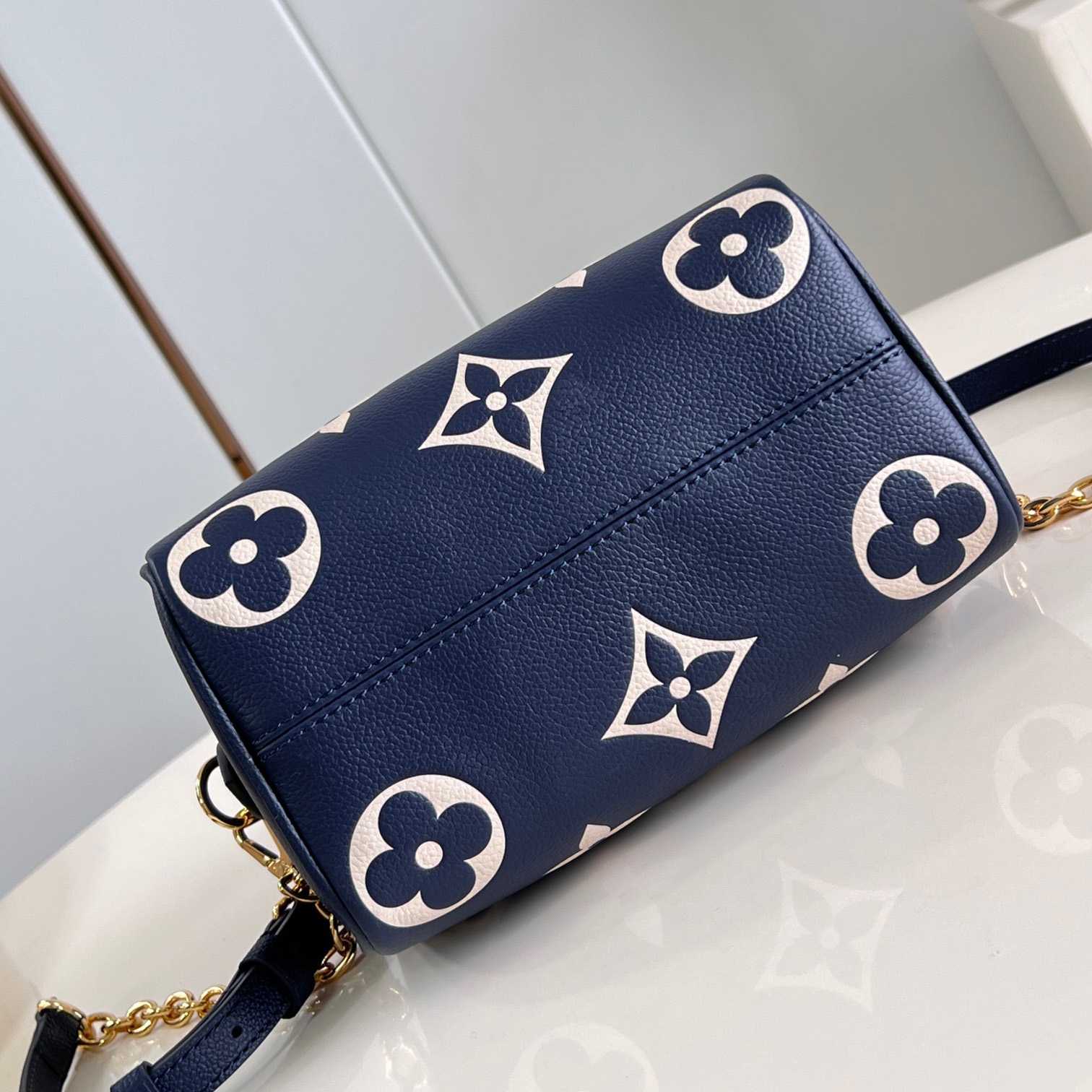 Louis Vuitton Speedy Bandouliere 20    M47048 - PerfectKickZ
