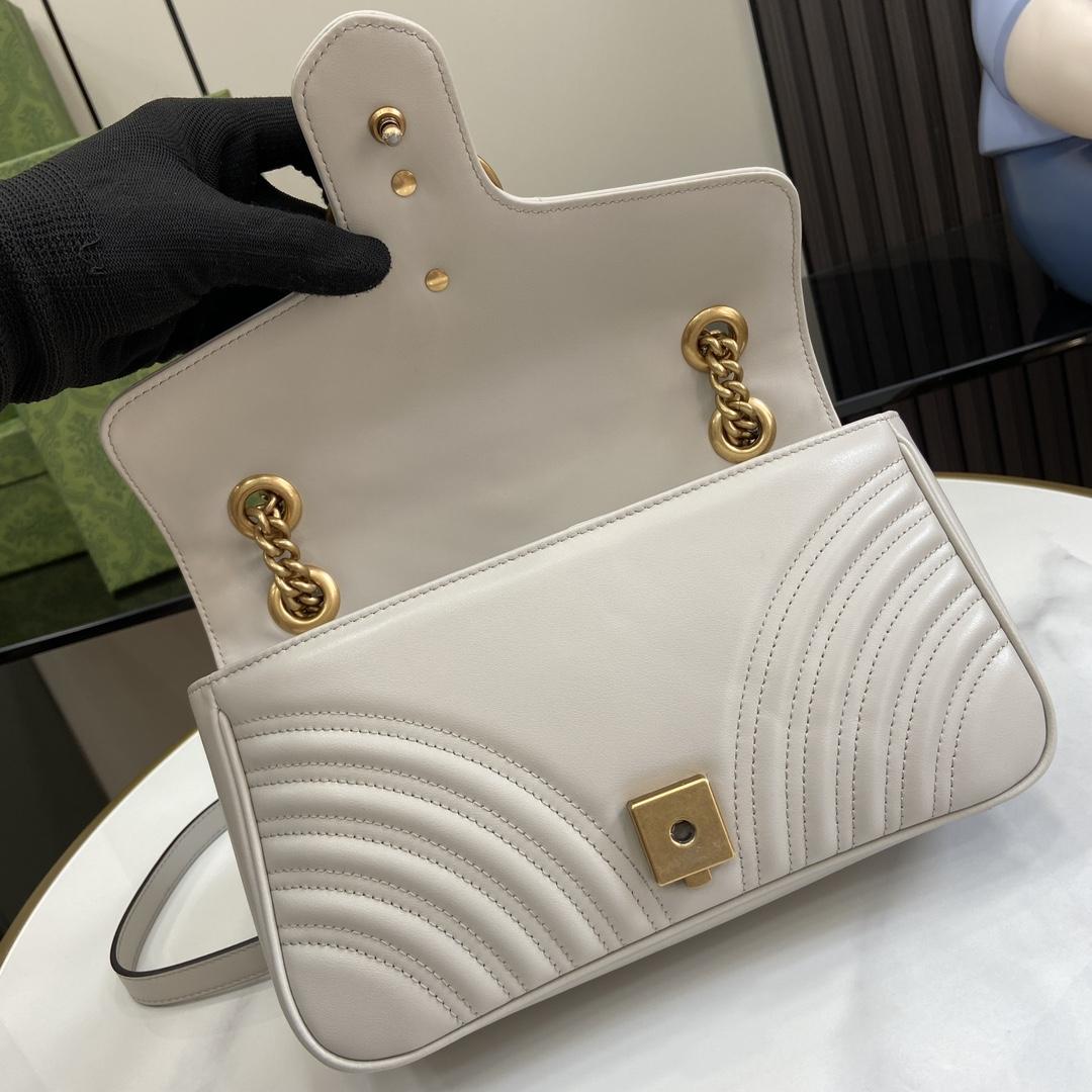 Gucci GG Marmont Small Shoulder Bag - 