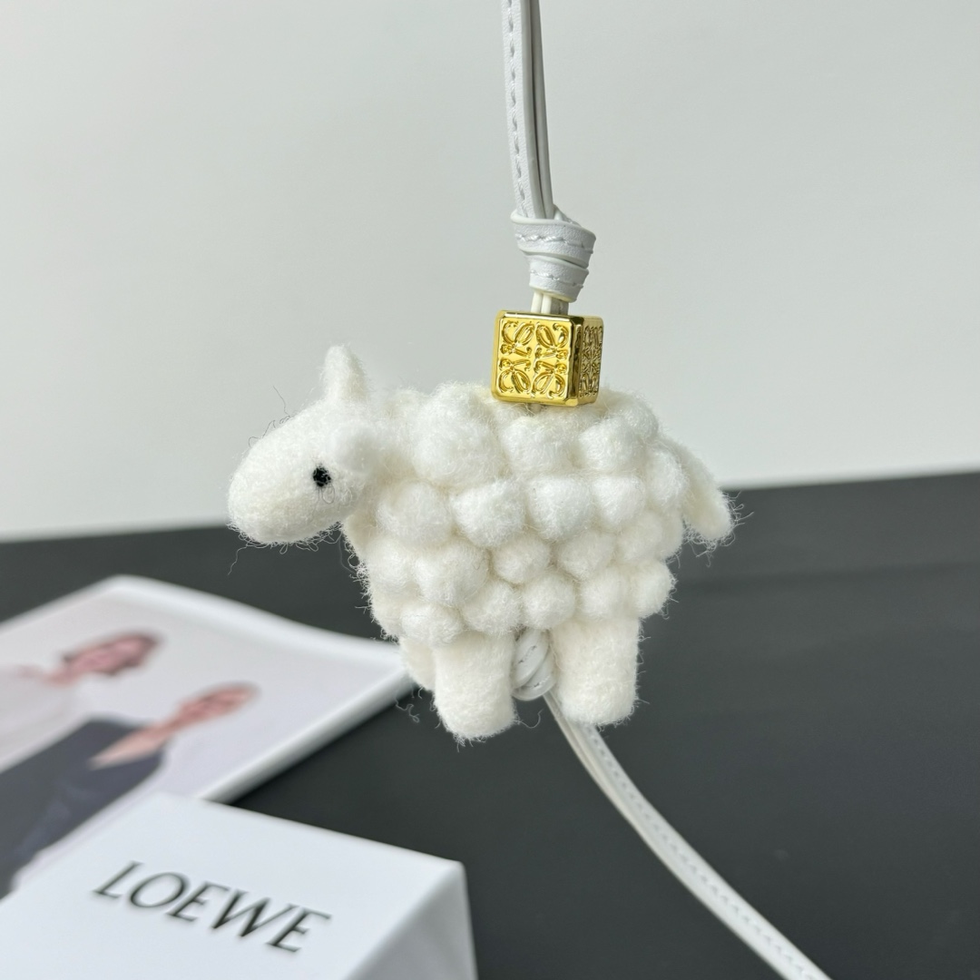 Loewe Sheep charm In Felt And Calfskin - PerfectKickZ