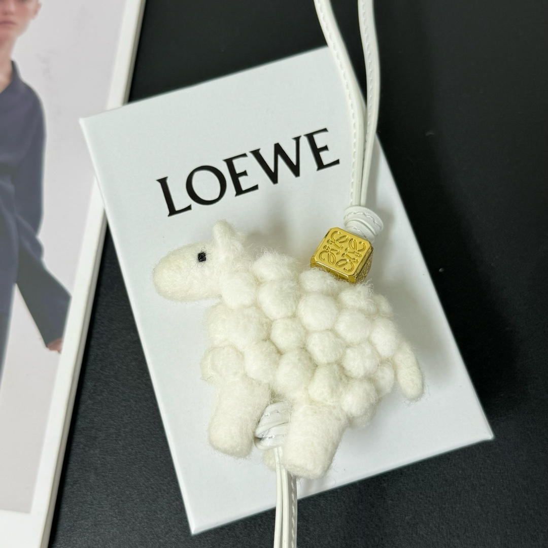 Loewe Sheep charm In Felt And Calfskin - PerfectKickZ