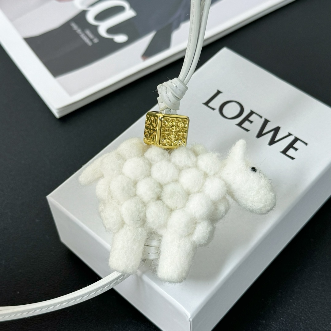Loewe Sheep charm In Felt And Calfskin - PerfectKickZ