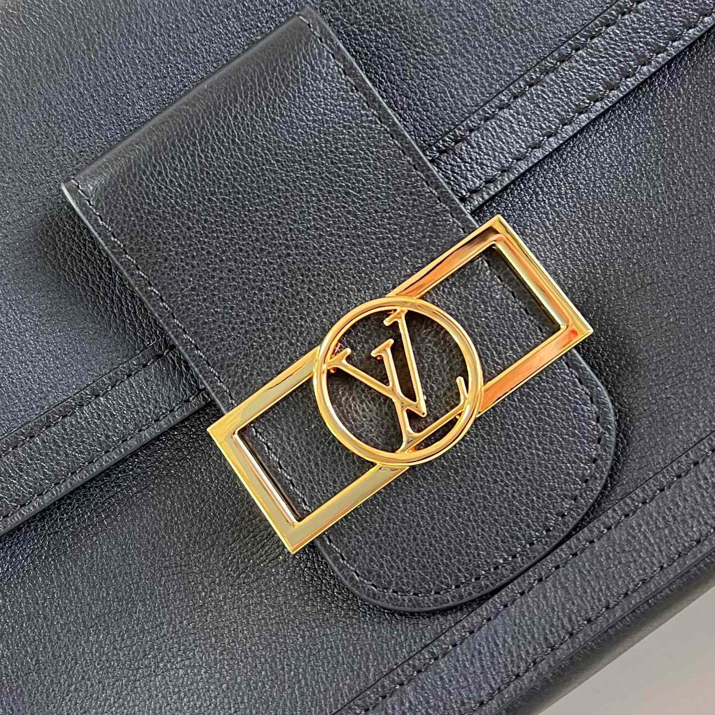 Louis Vuitton Dauphine Soft MM   M25209 - PerfectKickZ