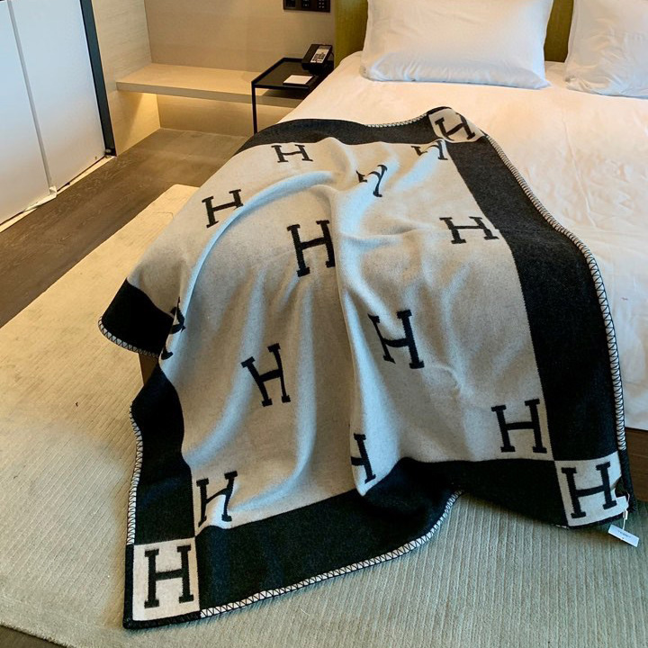 Hermes Blanket   163*137cm - 