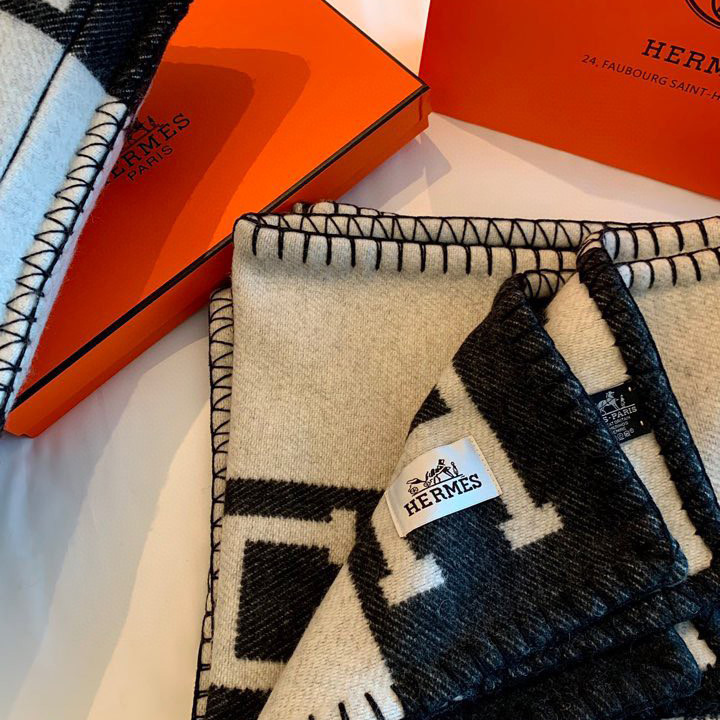 Hermes Blanket   163*137cm - 
