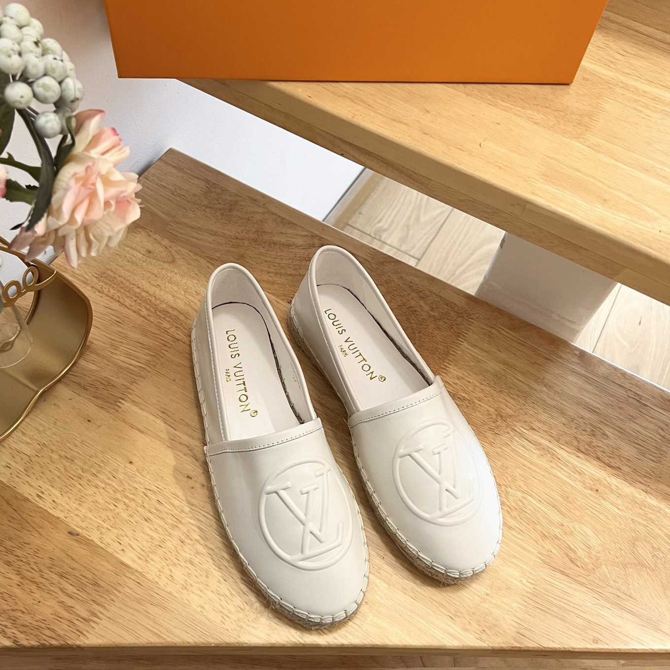 Louis Vuitton Starboard Flat Espadrille      1ABVLU - 