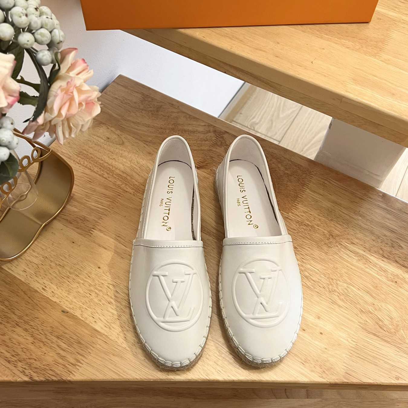 Louis Vuitton Starboard Flat Espadrille      1ABVLU - PerfectKickZ