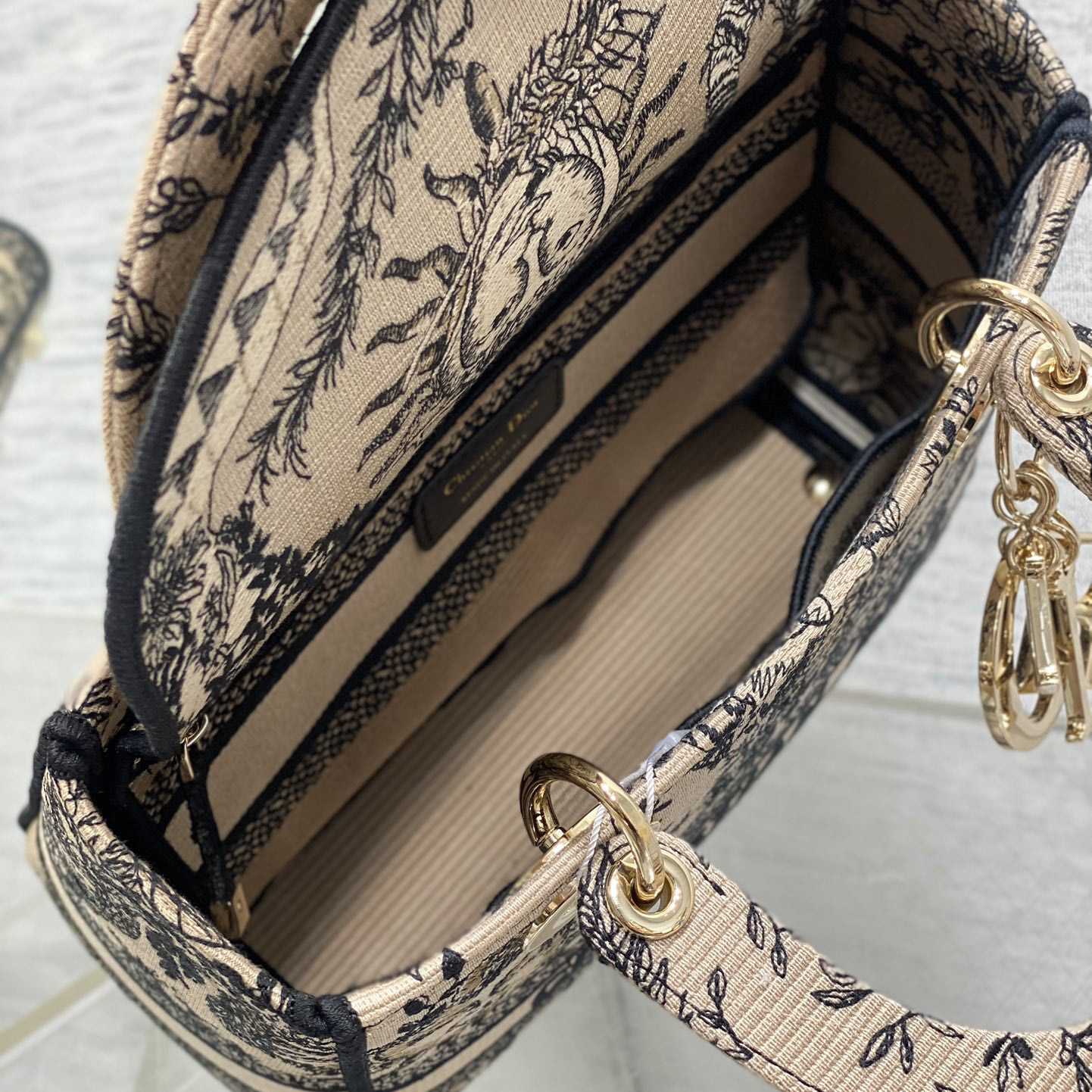Dior Medium Lady D-Lite Bag - PerfectKickZ