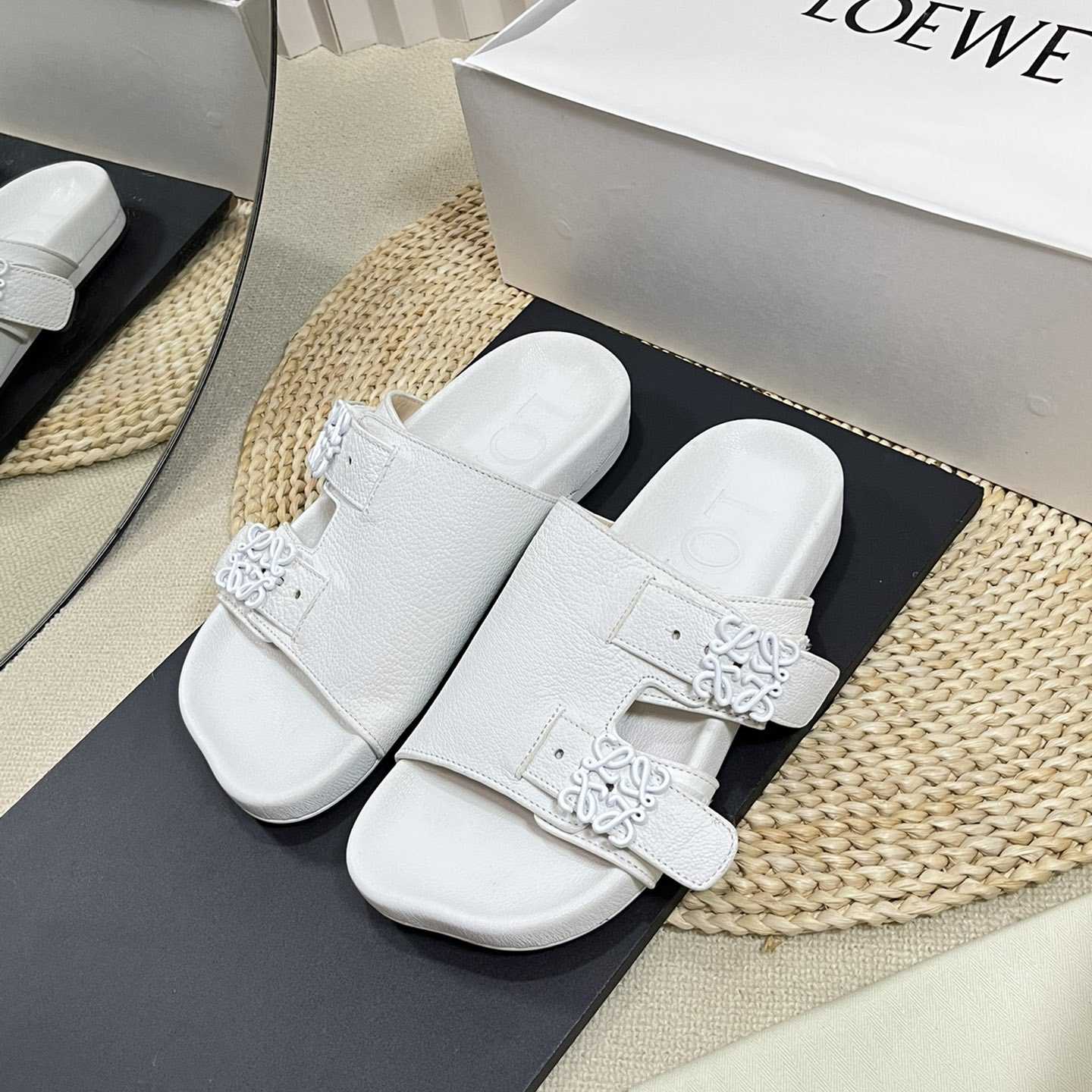 Loewe Ease slide In Goatskin - 