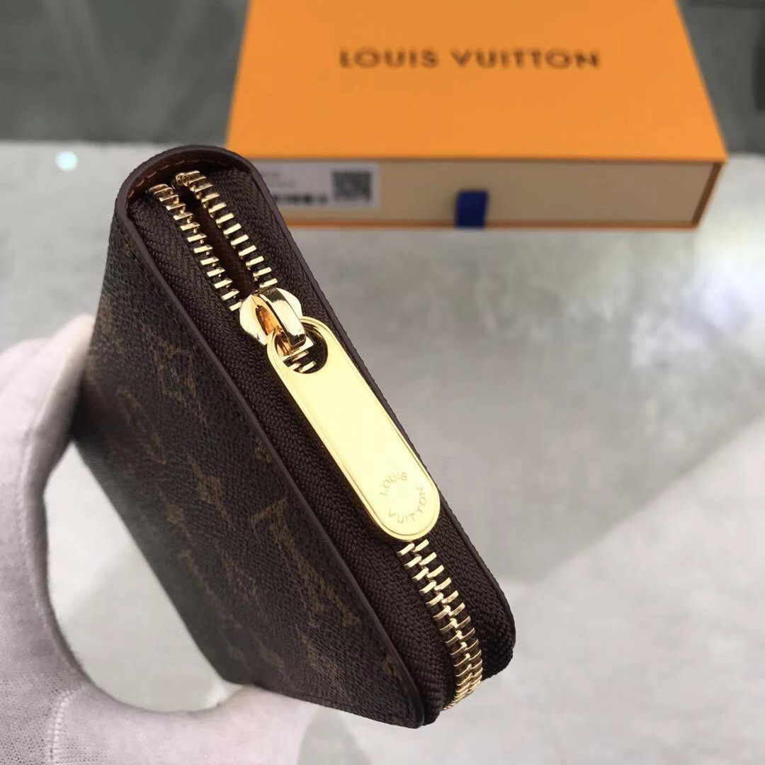 Louis Vuitton Zippy Wallet     M42616 - 