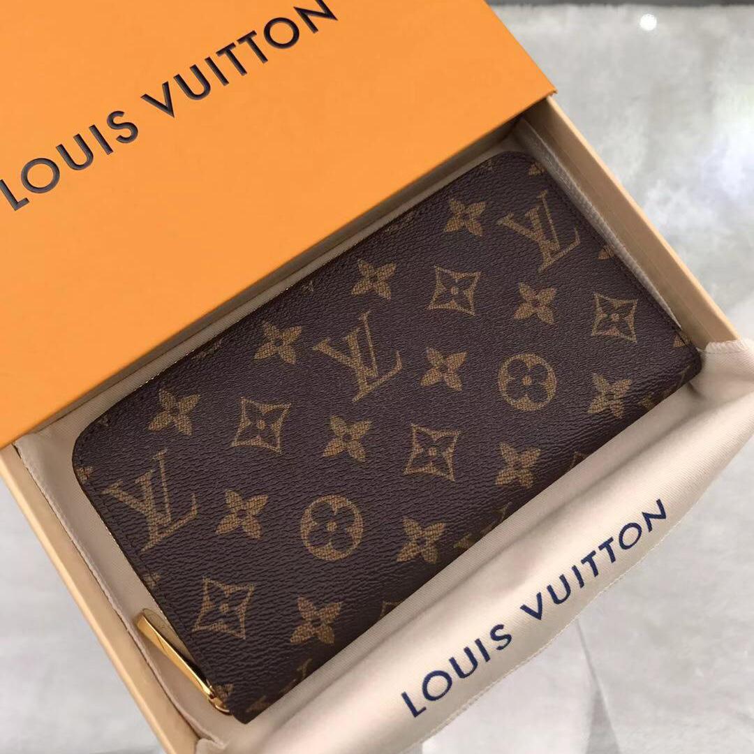 Louis Vuitton Zippy Wallet     M42616 - 