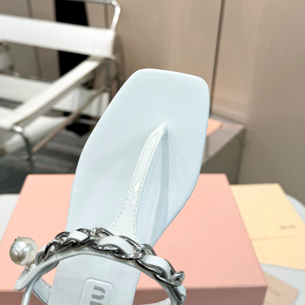 Miu Miu Patent Leather Thong Sandals - PerfectKickZ