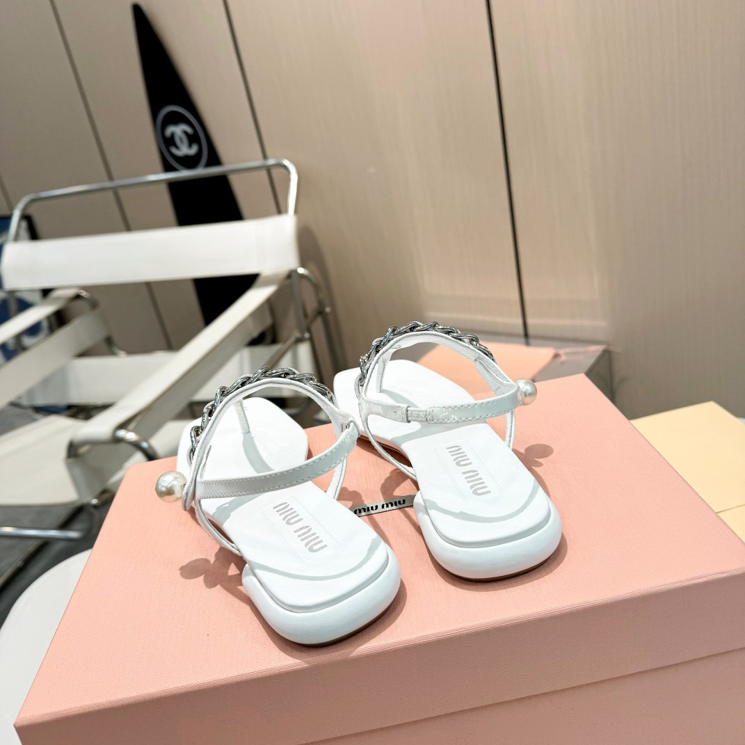 Miu Miu Patent Leather Thong Sandals - PerfectKickZ